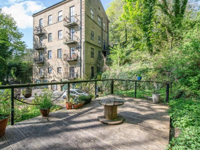 Flat for rent in Baildon