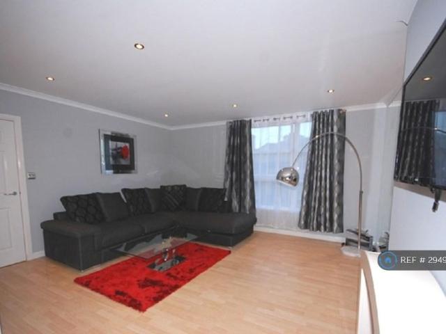 House for rent in City Centre, Ballindoch