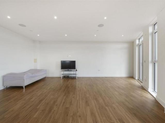 House for rent in Alperton, Greater London
