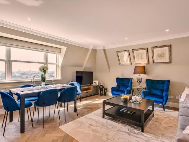 House for rent in Swiss Cottage, Greater London