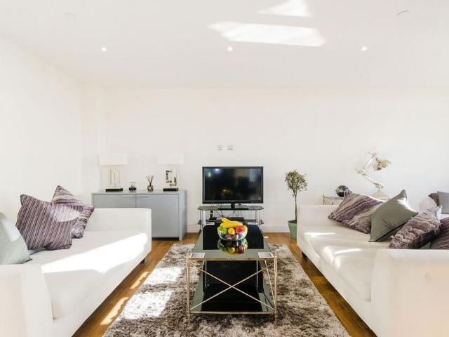 House for rent in Alperton, Greater London