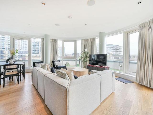 House for rent in London Borough of Hounslow, Strand