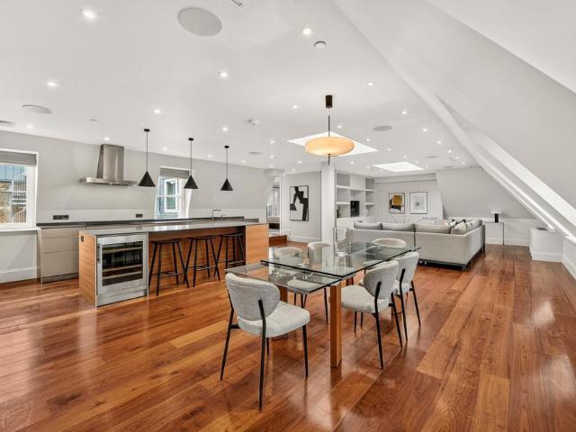 Flat for rent in Covent Garden, Greater London