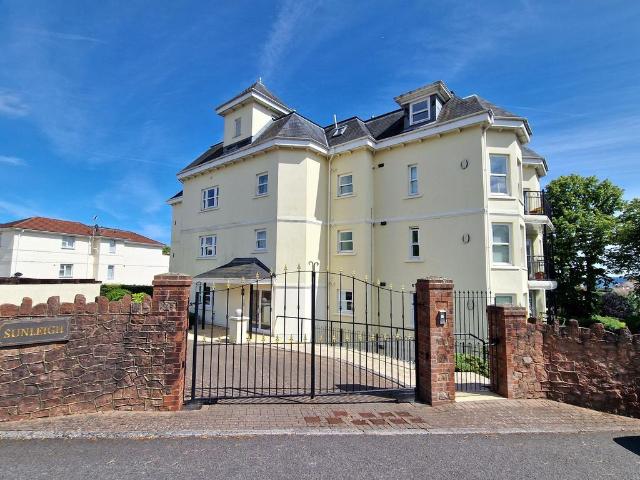 Flat for rent in Livermead, Paignton