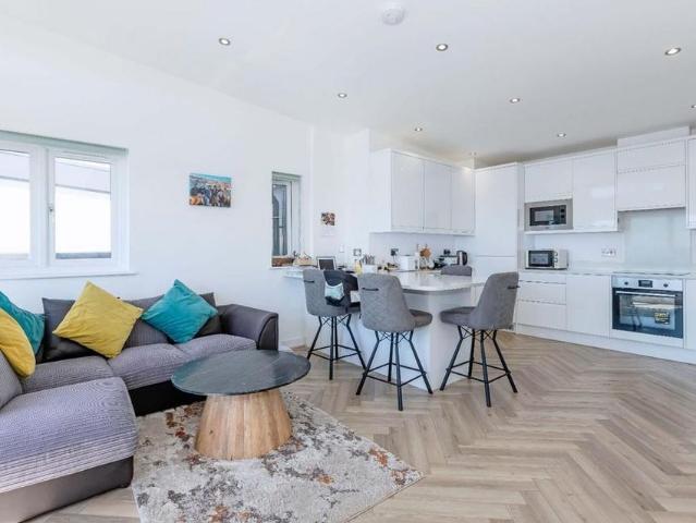 House for rent in Aldrington