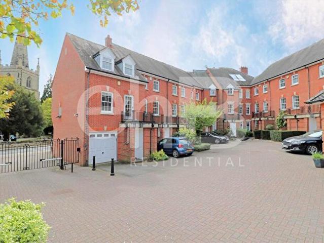 Apartment for rent in Cliff Hill, Green Close