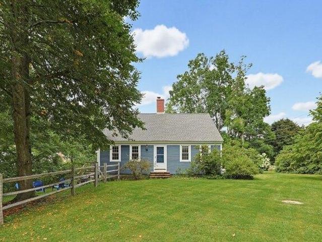 House for sale in South Pepperell, Pepperell