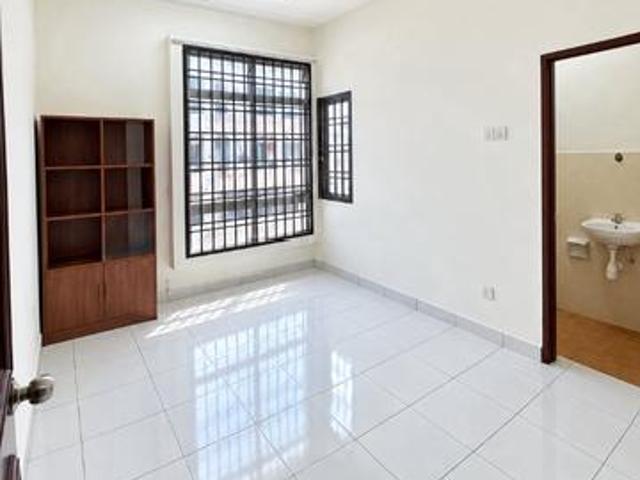 Apartment for sale in Bandar Baru Permas Jaya, Kampung Senibong