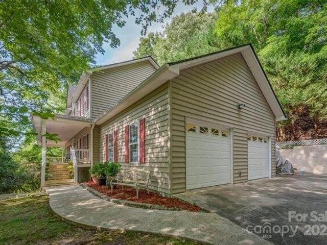 House for sale in Pisgah Forest