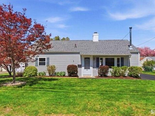 House for sale in Plainville, Connecticut