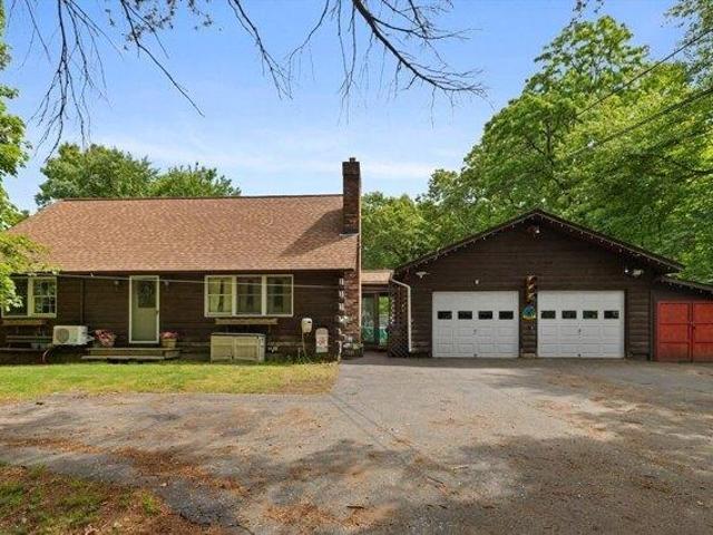 House for sale in Plainville, Massachusetts