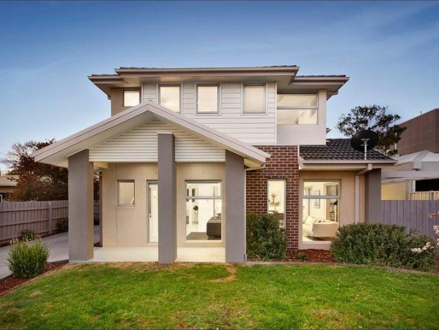 Townhouse for rent in Newport, Melbourne