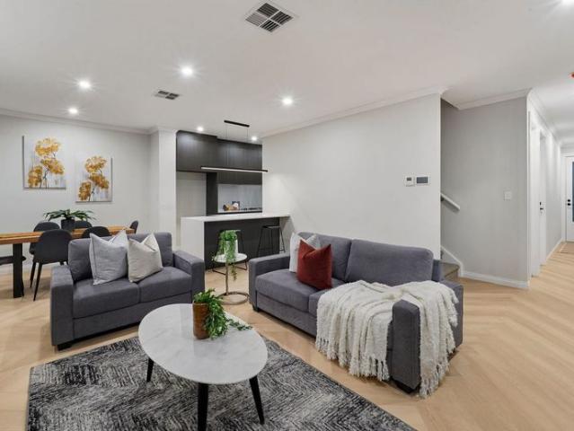 Townhouse for rent in Horseshoe Creek, South Australia