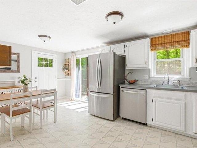 House for sale in Manomet, Massachusetts