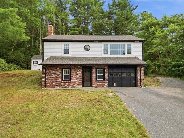 House for sale in Manomet, Massachusetts