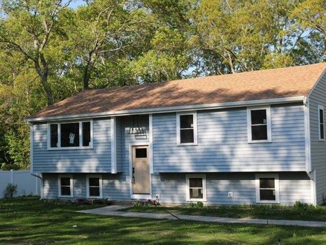 House for sale in Manomet, Massachusetts