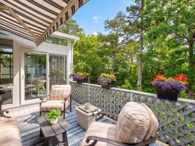 House for sale in Manomet, Massachusetts