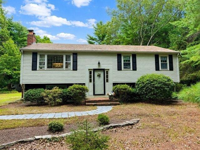 House for sale in Manomet, Massachusetts