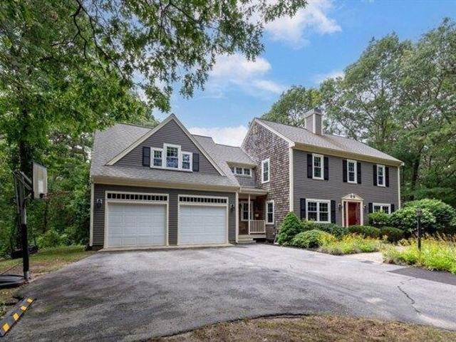 House for sale in Manomet, Massachusetts