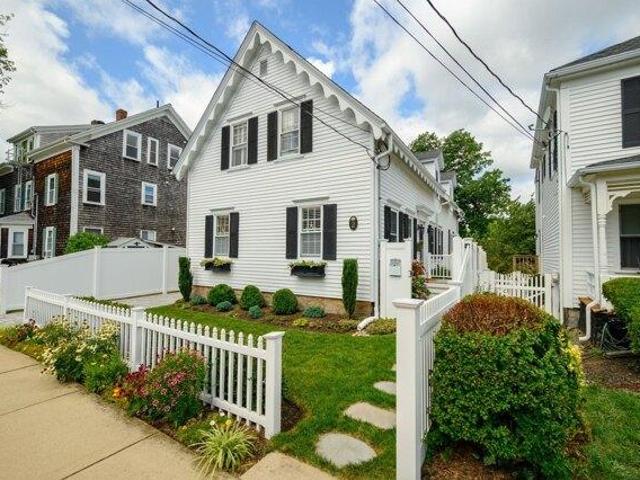 House for sale in North Plymouth, Plymouth