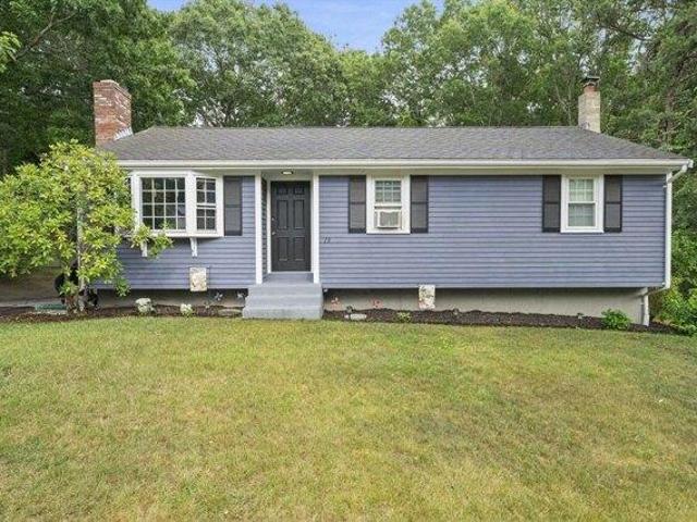House for sale in Manomet, Massachusetts