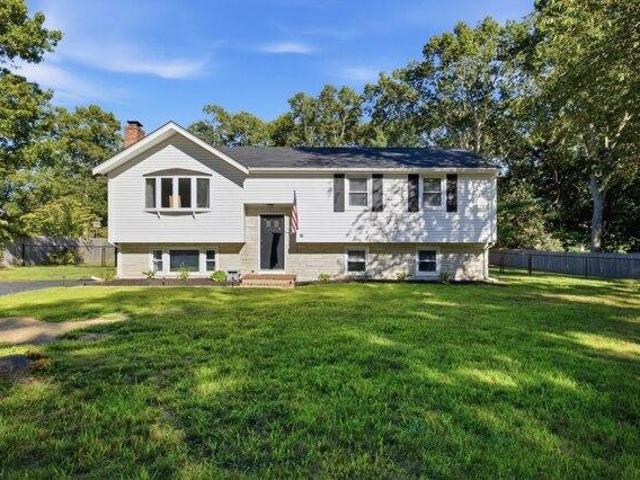 House for sale in Pinehurst Mobile Home Village, Plymouth