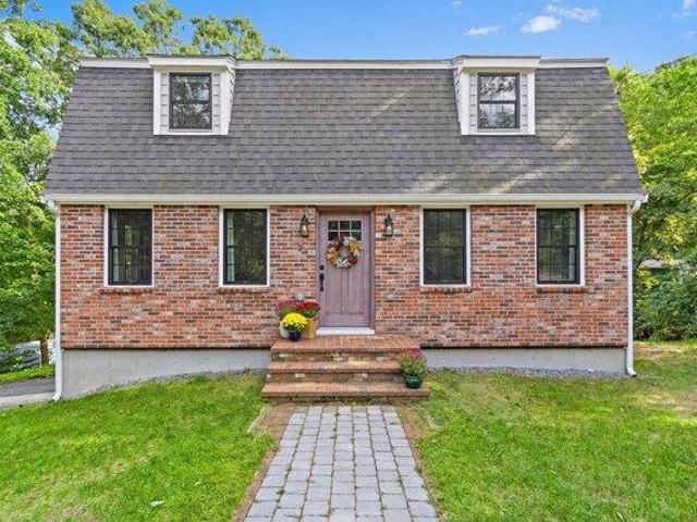 House for sale in Cedarville Landing, Plymouth