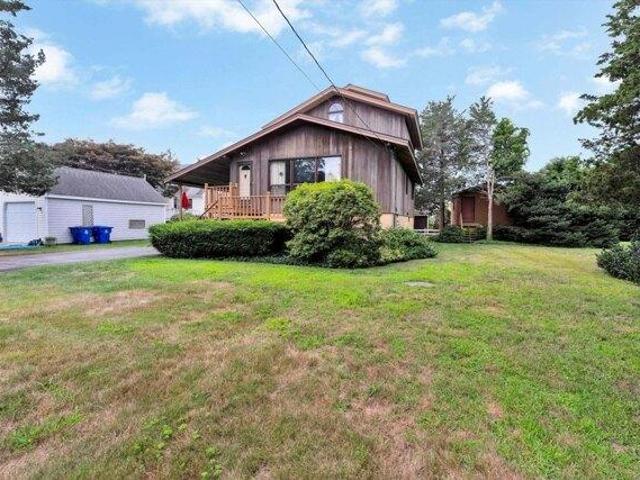 House for sale in Pocasset
