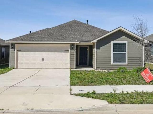 Room for rent in Denton, Texas