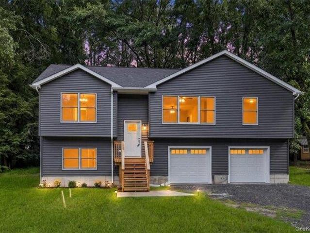 House for sale in Cuddebackville, New York