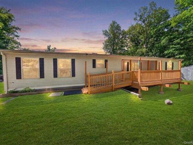 House for sale in Cuddebackville, New York