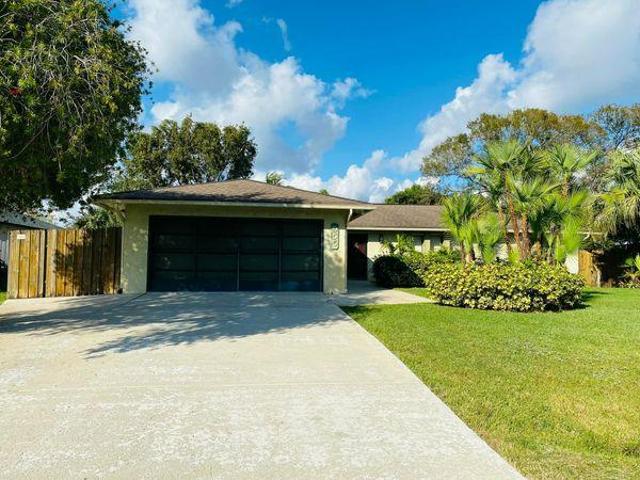 Room for rent in Port Saint Lucie, Florida