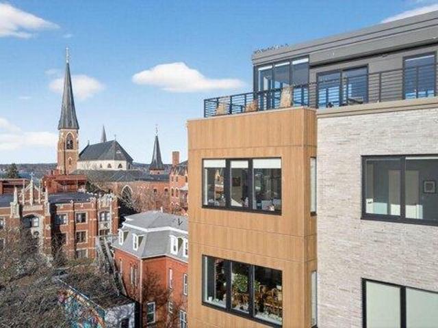Condo for sale in Peaks Island, Maine