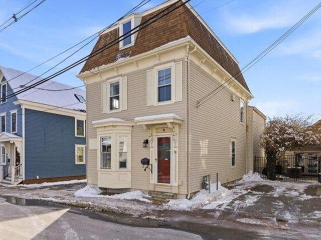 House for sale in New Hampshire