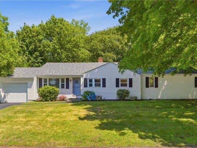 House for sale in Portsmouth, Rhode Island