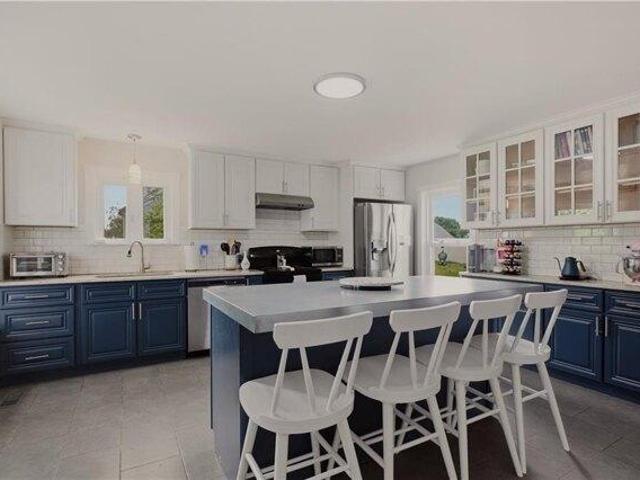 House for sale in Portsmouth, Rhode Island