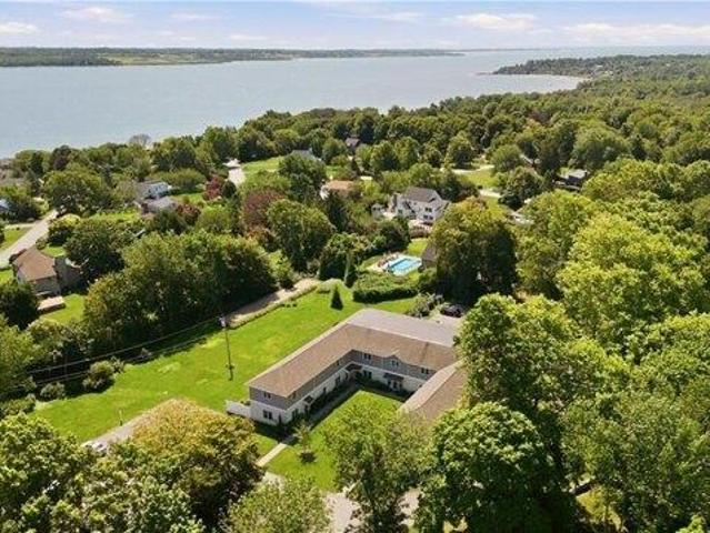 House for sale in Portsmouth, Rhode Island