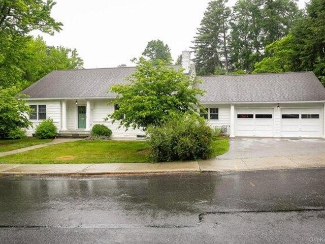 House for sale in Poughkeepsie, New York