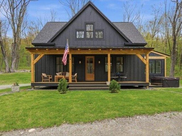 House for sale in Pownal