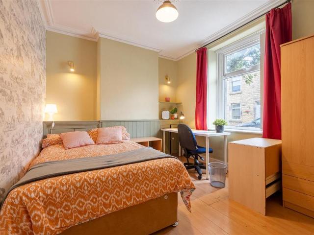 Flat for rent in Skerton, Bare