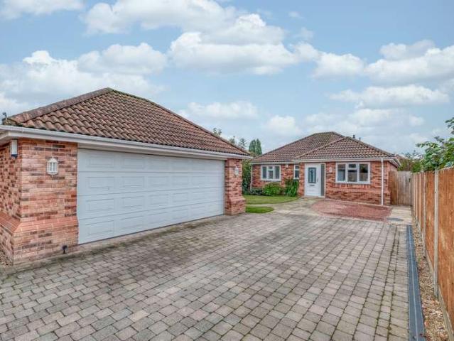 Property for sale in Bromsgrove