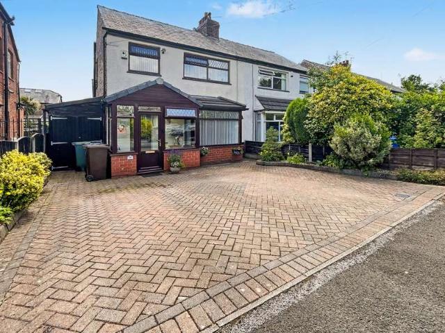 Property for sale in Kirkhams, Bury