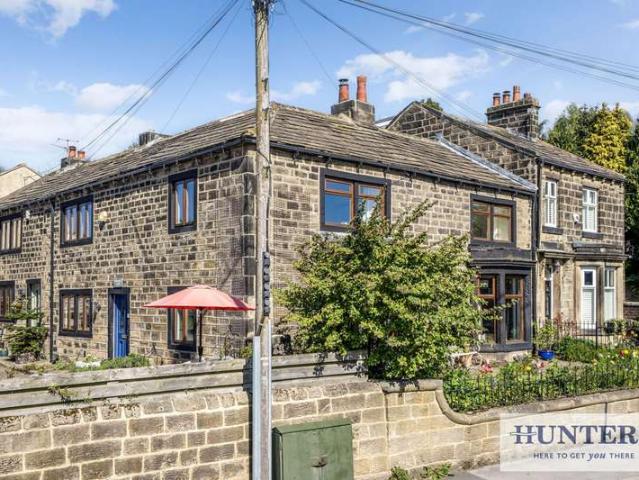 Property for sale in Shaw Lane, Guiseley