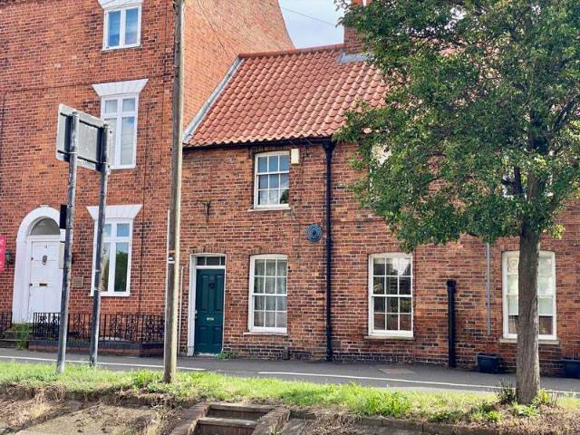 Property for sale in Grantham, Barholm