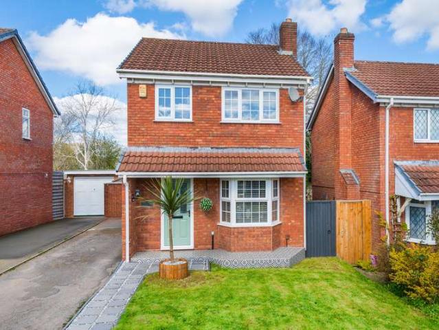 Property for sale in Woodside, Telford