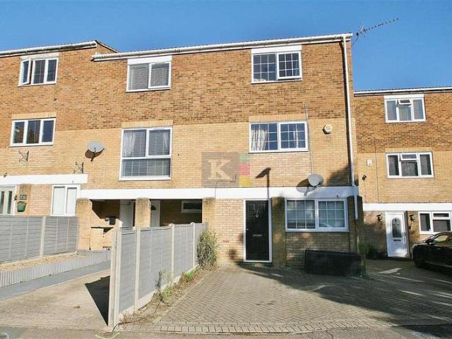 Townhouse for sale in Charville, Cat Hill