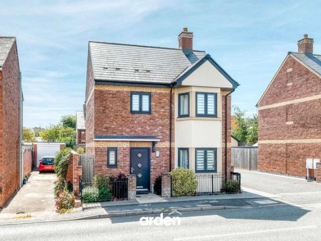 Property for sale in Alderminster, Warwickshire