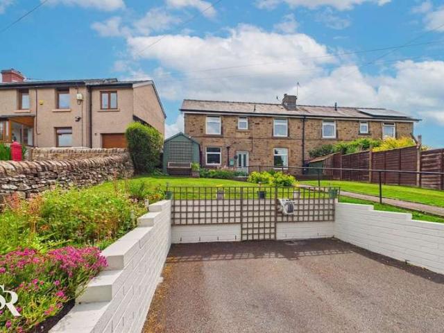 Property for sale in Wash, Charlesworth