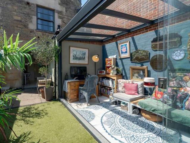 Property for sale in The Slade, Oxfordshire