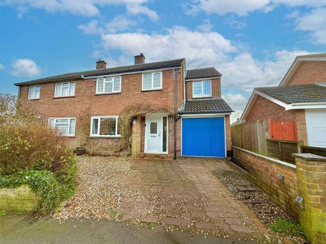 Property for sale in Caddington, Bedfordshire